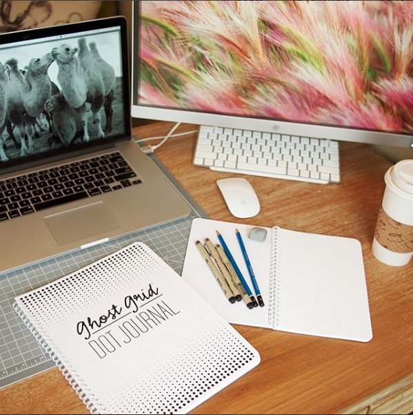GhostGridBooks's tweet photo. #workstation #👻 #GhostGrid #GhostGridBujoManiacsUnite #BuJoManiacs #BujoObsession #BuJoLove #❤️#DotJournal #GhostGridDotJournal #GhostGridBulletJournal #BulletJournal #BulletJournaling #BookFactory https://t.co/pNskT1lz7D