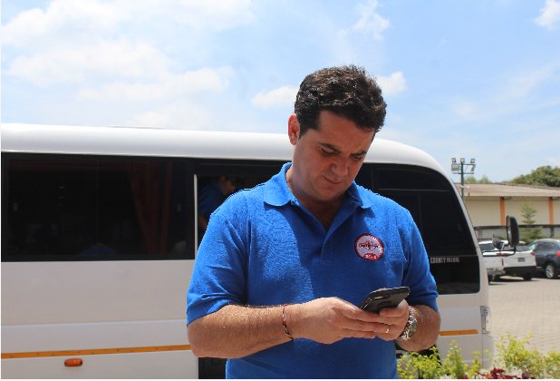 FESAELSALVADOR's tweet photo. Fue una grata experiencia contar con la visita de @aagulla_espn, de @ESPN_FDJ, el martes 20 de marzo en las instalaciones del Centro del Deportista Integral #FESA #SantaTecla
#FDJENELSALVADOR https://t.co/vm6S9sRcs6