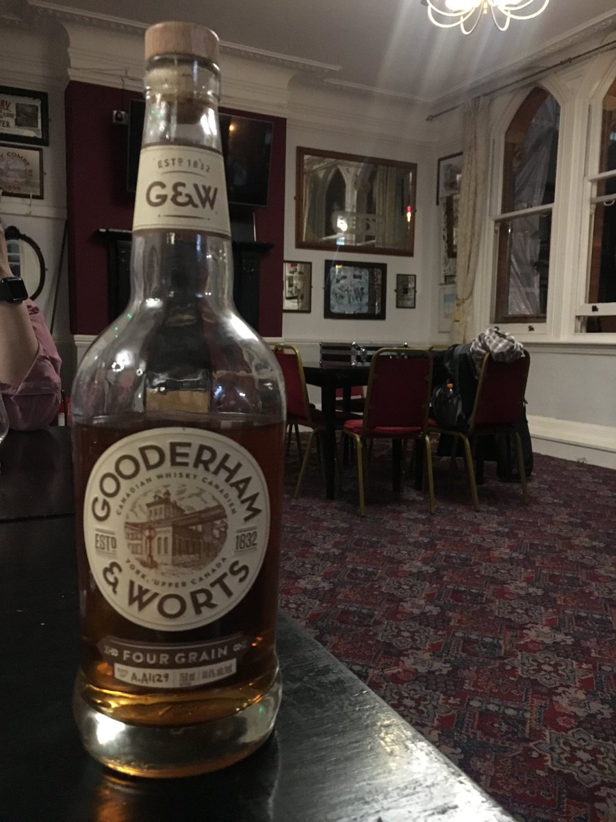 Andrews_Share's tweet photo. An exploration of Canadian whisky with @whiskysquad made for a very enjoyable evening! 👍 https://t.co/xp57GcrFd4