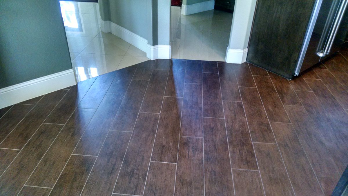 floorandsurface's tweet photo. More custom work on a new home build. Added niches with recessed LEDs on the accent wall...and wood-look tile in the family and wet areas. .

#fcfloorandsurface #floorandsurface #tileinstall #tileinstaller #richardsontx #functionalconceptz #floortile  #newhome #customhomes https://t.co/lni2f95lhT