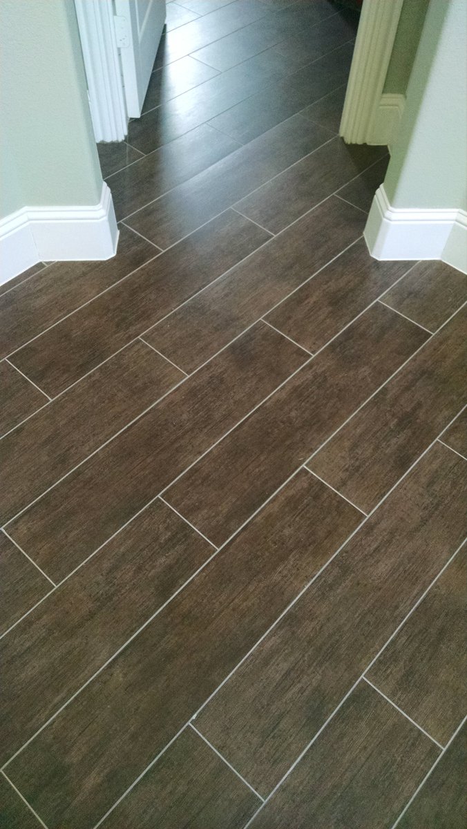 floorandsurface's tweet photo. More custom work on a new home build. Added niches with recessed LEDs on the accent wall...and wood-look tile in the family and wet areas. .

#fcfloorandsurface #floorandsurface #tileinstall #tileinstaller #richardsontx #functionalconceptz #floortile  #newhome #customhomes https://t.co/lni2f95lhT