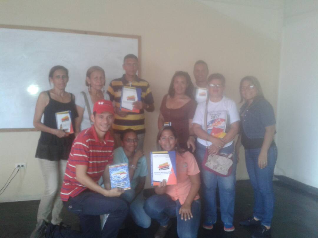 araguafsr's tweet photo. #Robinson2Productivo #Aragua #31mar Encuentro de formación política y metodológica en el municipio M.B.I #Batalla #Comunicacional @NicolasMaduro @JauaMiranda @Sociabolivarian @leoalvacabrera @RMarcoTorres https://t.co/VJHtqPuV44