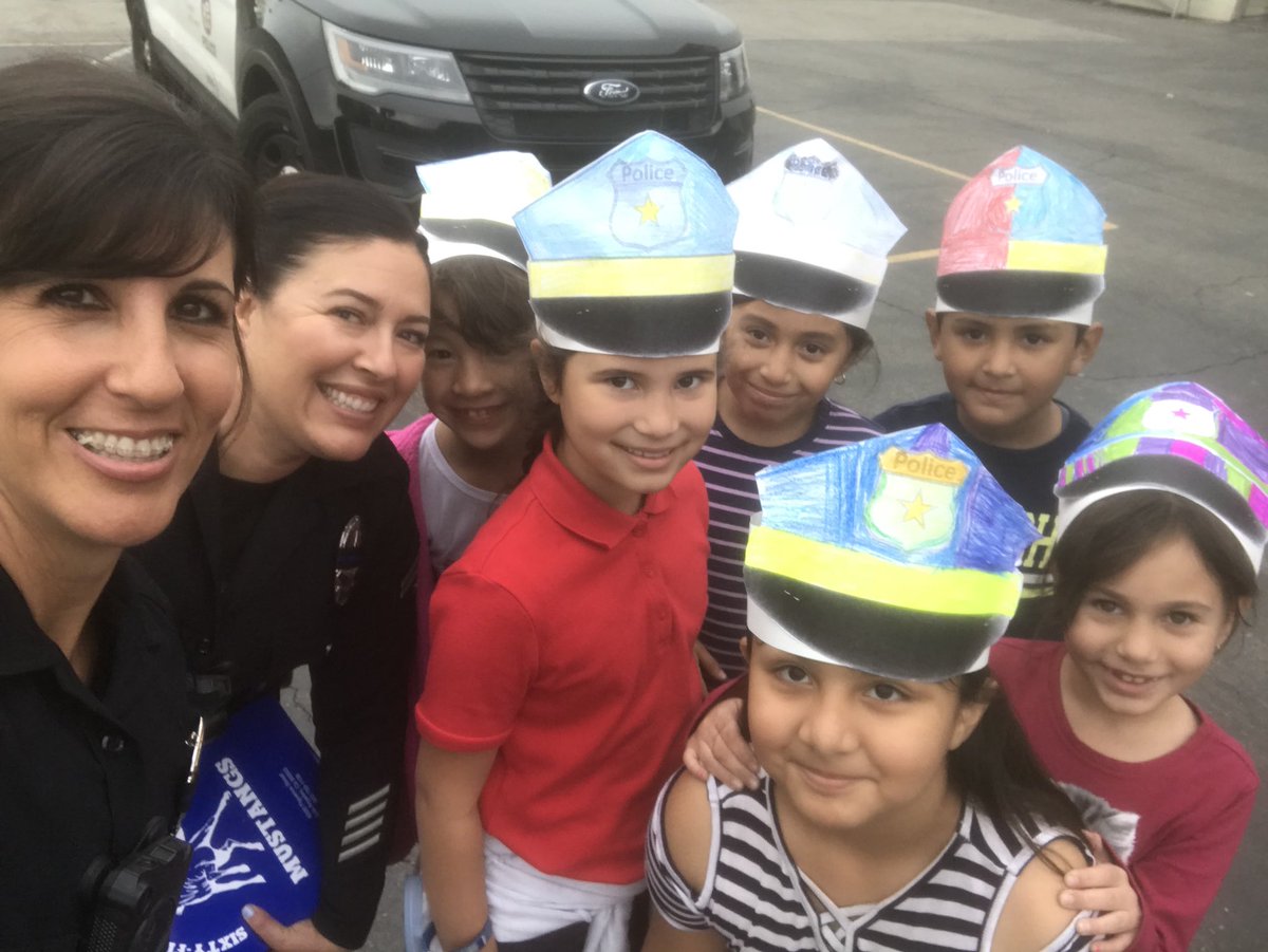 Career Day at 61st St Elementary @12SL10 @12SLO51 @12SL15 <a href="/12SLO45/">Keith Tinsley</a> @12SLO57 <a href="/31723Dixon/">12SL31 Crenshaw Dist</a> @12SLO73 <a href="/LAPDCaptRamirez/">Rafael Ramirez</a> <a href="/LAPDHQ/">LAPD HQ</a> @12SL03