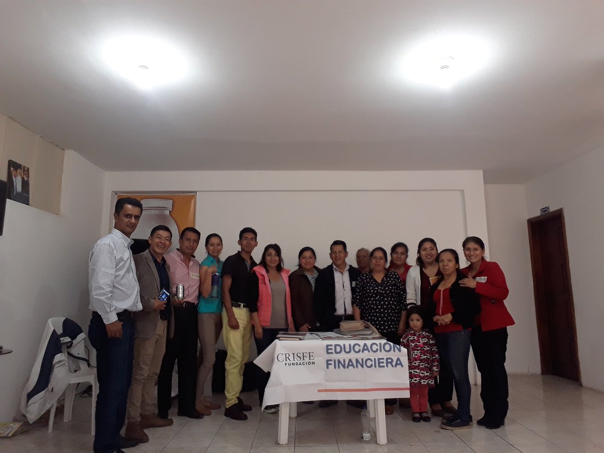 afaustom's tweet photo. 21-03-2018: Felicidades a quienes participan del #ProgramaEducacionFinanciera para mejorar la Administración de Recursos #Loja @GabrielVacacela @encafili @afaustom seguimos trabajango https://t.co/jWFw6dpgOV