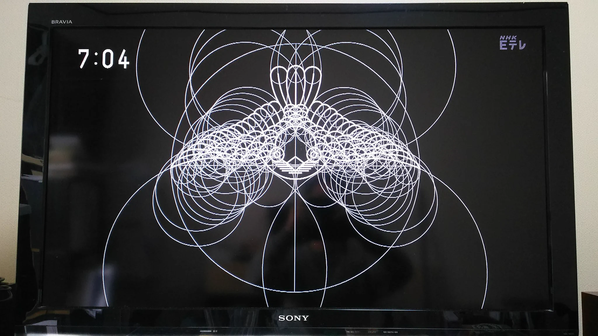わけが分からないよ…ｗEテレ番組「デザインあ」で紹介された家紋の描き方がヤバすぎるｗｗｗ