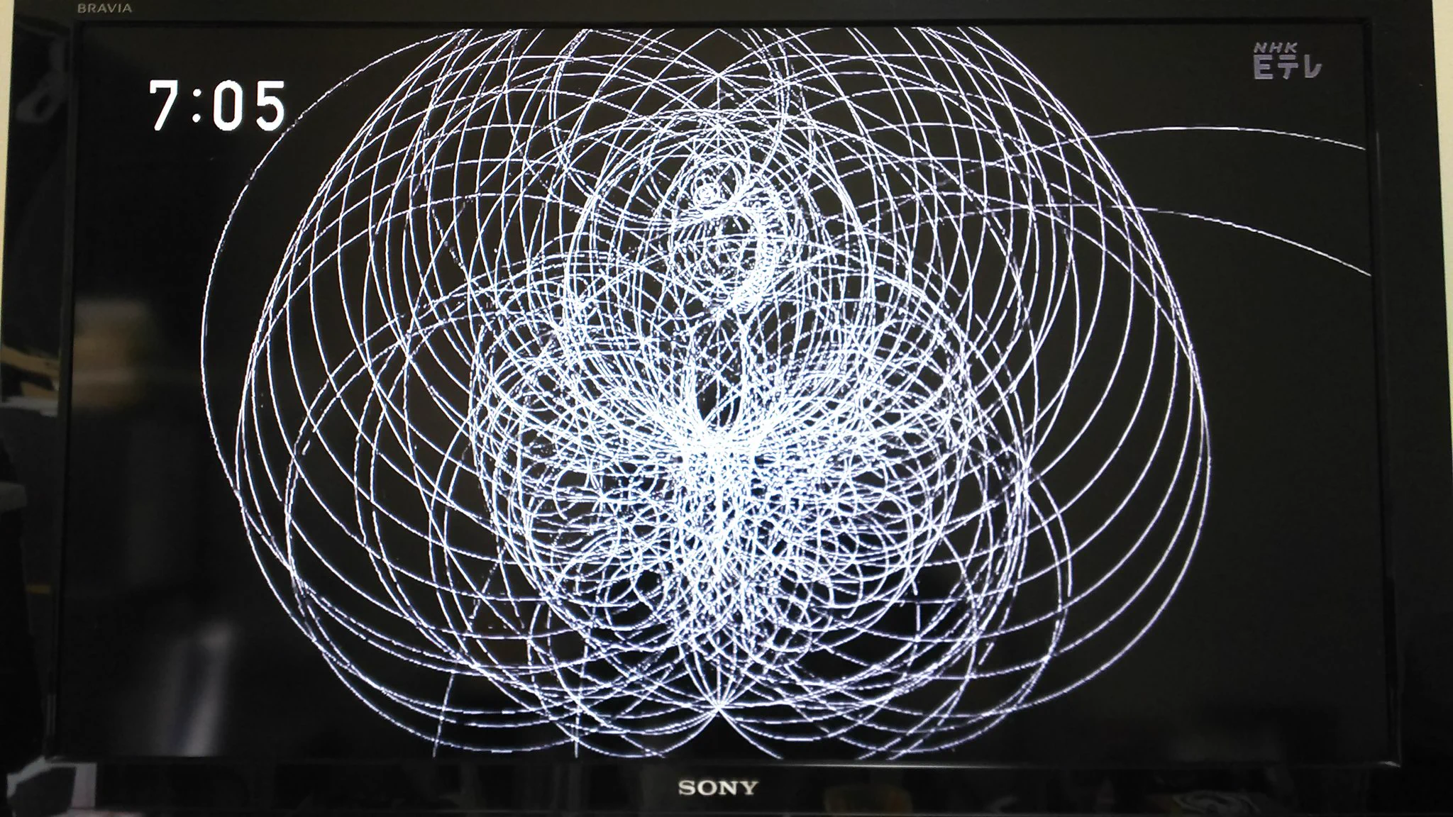 わけが分からないよ…ｗEテレ番組「デザインあ」で紹介された家紋の描き方がヤバすぎるｗｗｗ