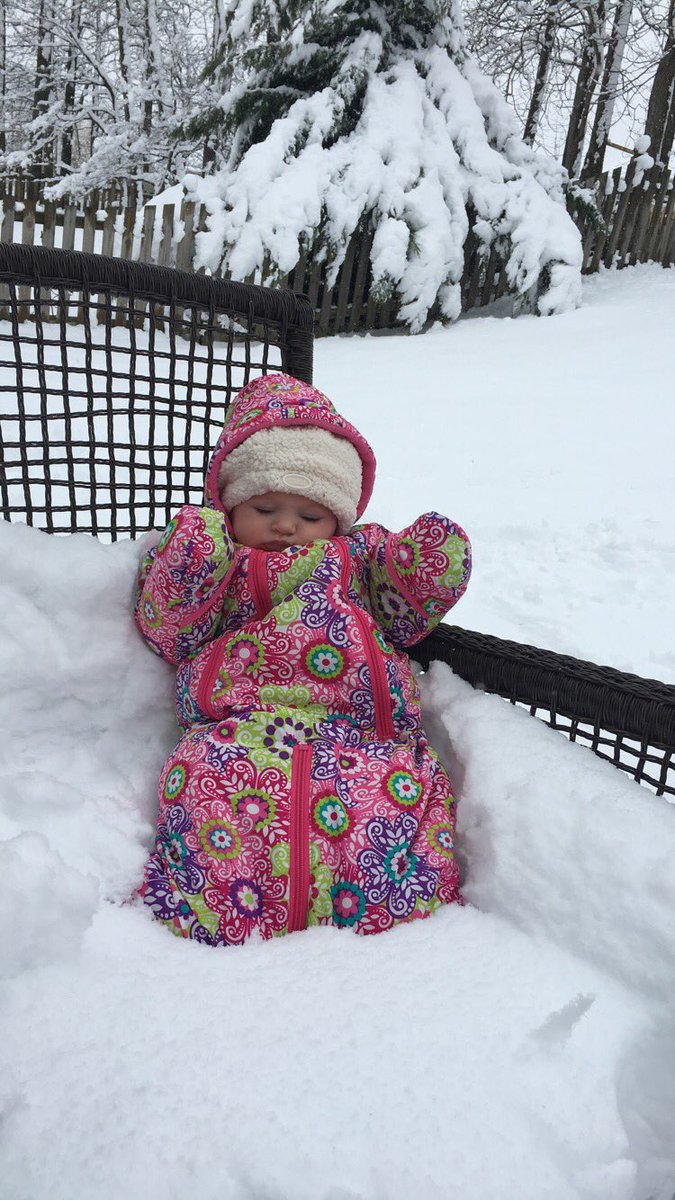 LindseChristine's tweet photo. Ava’s first snow! #WJZSpringSnowDay https://t.co/ydcUbLkRDP
