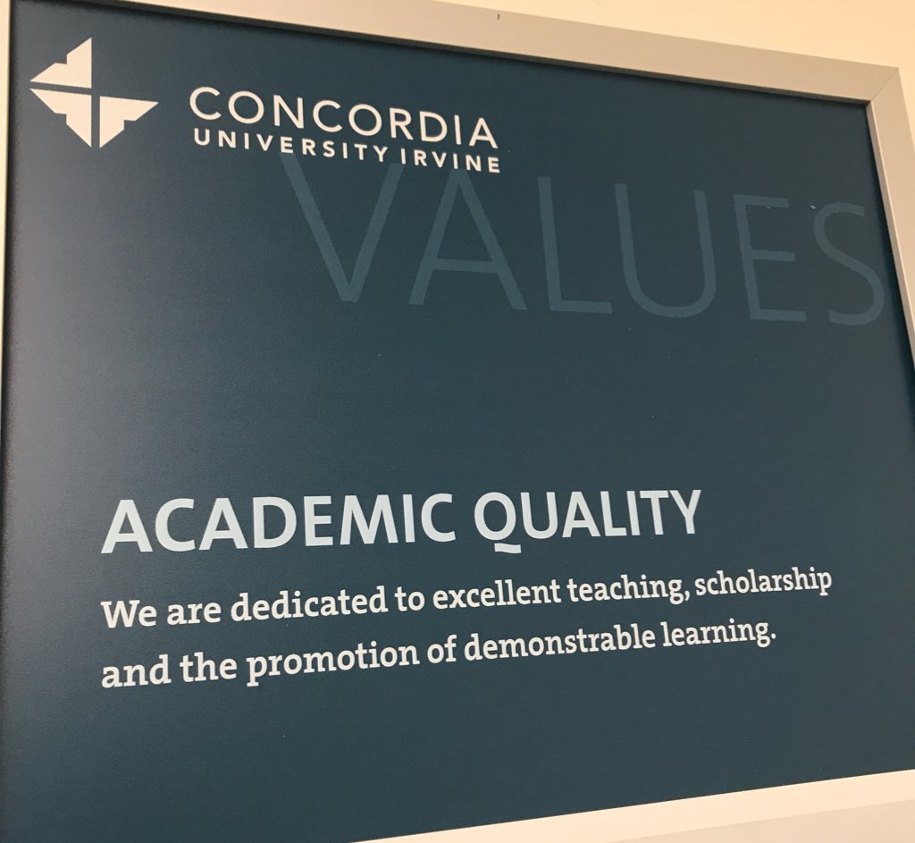 5FrameCoaching's tweet image. Week 3 of teaching in the MBA program at Concordia University. #humanresourcemanagement