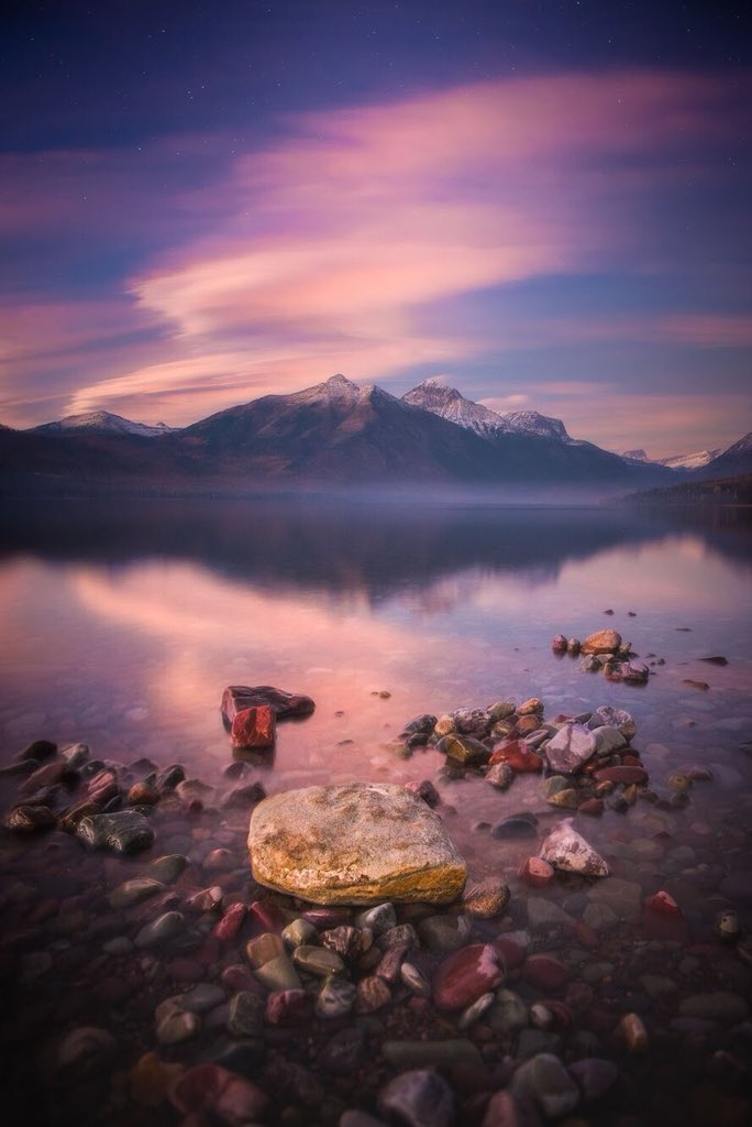 Does it get any more beautiful than Lake McDonald <a href="/GlacierNPS/">Glacier National Park</a>? Pic by Brandon Horoho #Montana