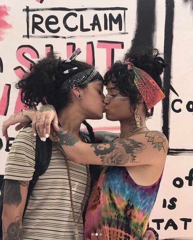 gaysandmore's tweet photo. https://t.co/vSQWeYmVt9