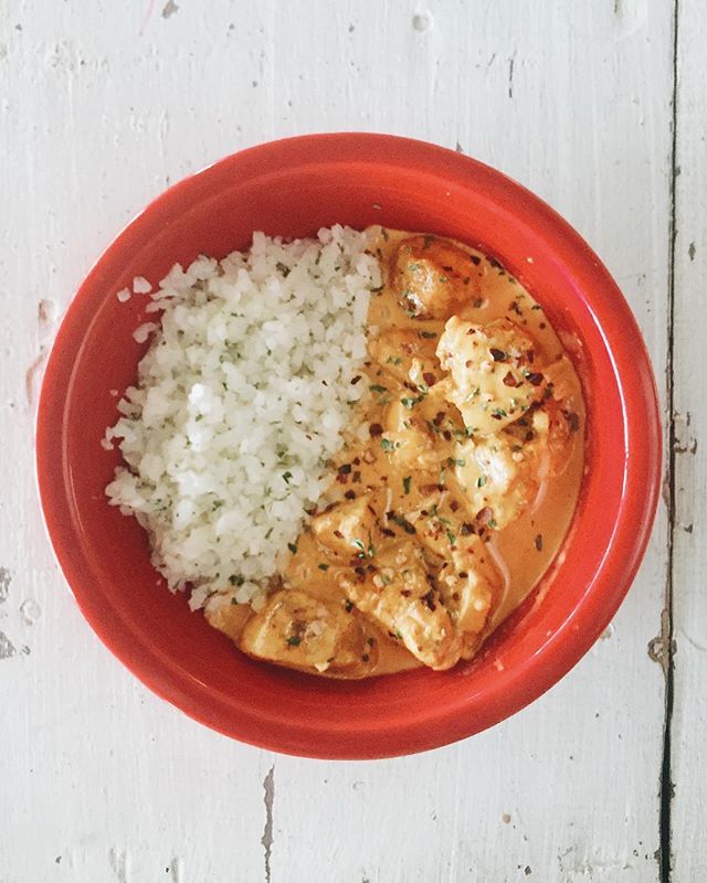 TrainProSteph's tweet image. If your version of #keto includes dairy, you should whip up a little Butter Chicken from @keto.connect. It’s creamy and buttery and satisfying. I topped mine with crushed red pepper flakes for a little heat. 😋
-
-
-
#ketodiet #ketodinner #ketogenicdi… ift.tt/2pu67jw