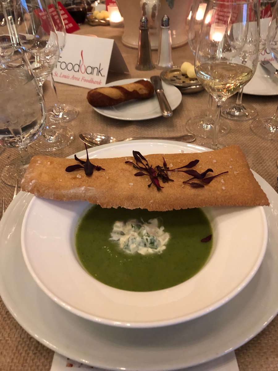 stlmag_dining's tweet photo. We’re off and running on night #1 of SLM’s #FoodWineDesign at @FSStLouis, chefs Lou Rook III and Bill Cardwell presiding. https://t.co/g49kG1CvTd