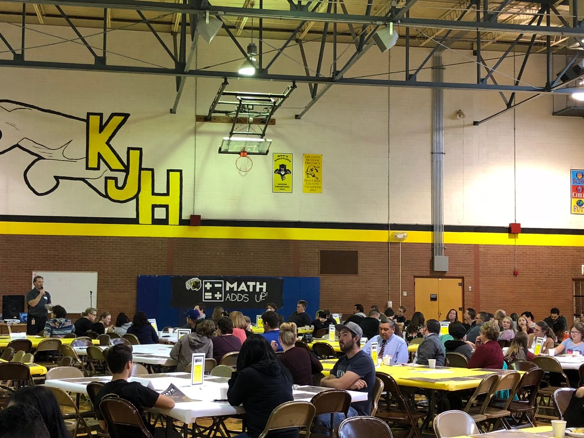 Joleighhoney's tweet photo. Scott Bell welcoming everyone to #mathaddsup! Community meeting. Love having so many people here. @GraniteSchools https://t.co/3hRRn9KetW