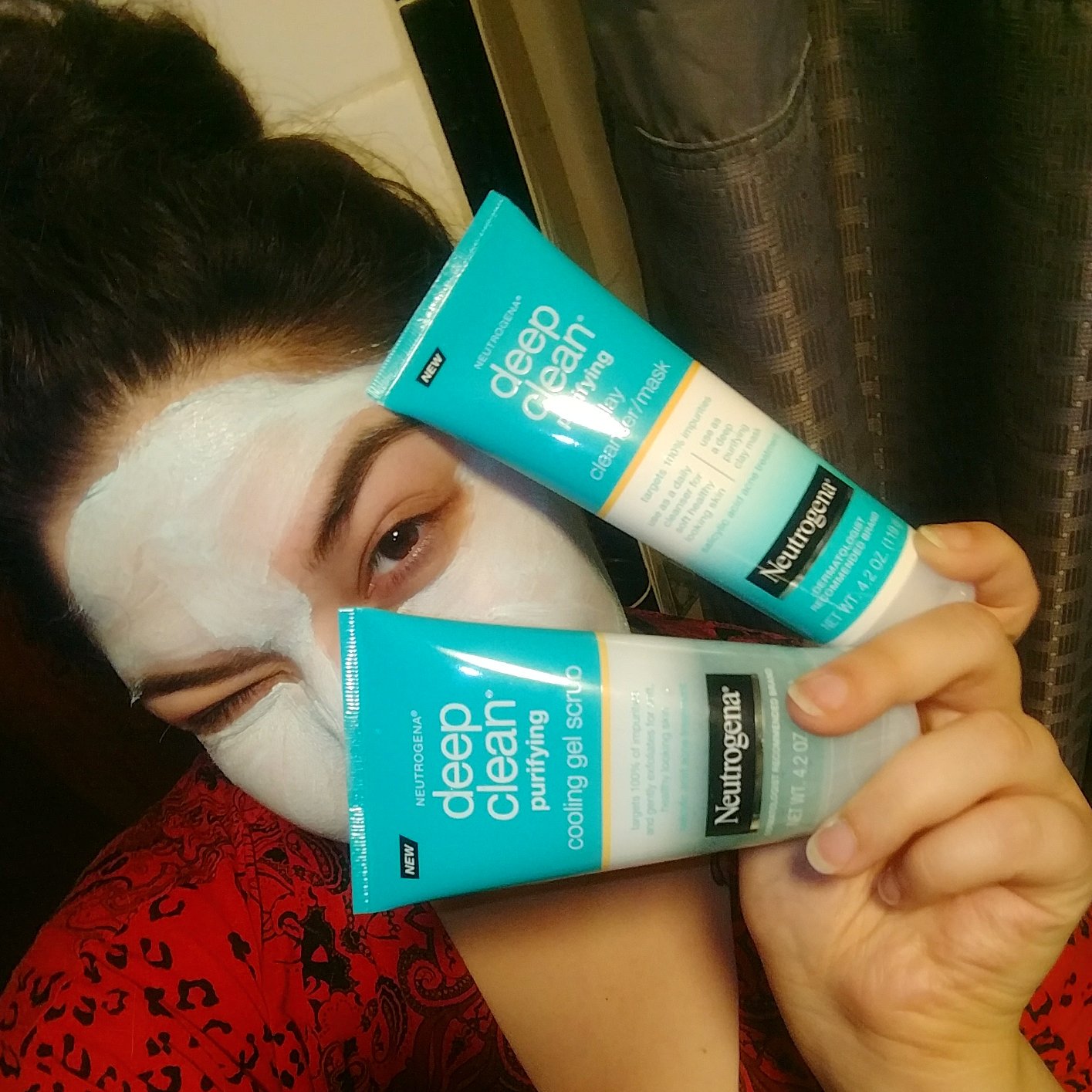 neutrogena deep clean cooling gel scrub
