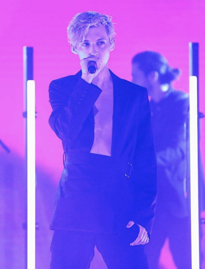 troyesivan's tweet photo. #2012vs2018 🤷🏼‍♂️🤷🏼‍♂️ https://t.co/tgYsk0ZVJf