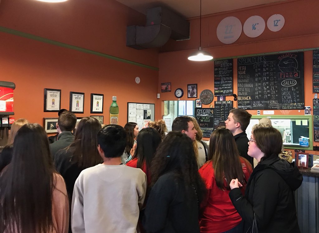 MHS_YL_'s tweet photo. After a long bus ride, we enjoyed supper at Buddy’s Pizza in Frankfort! https://t.co/dkMn1K5eQM
