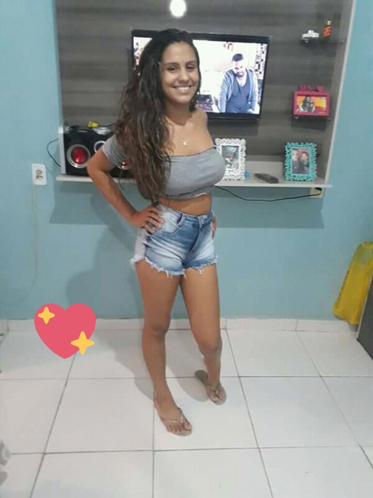 AbsJuuh's tweet photo. Se nn me conhece já ouviu falar, afinal sempre tem o mal amads(o) p me divulgar💋😘
#feiaa feinha
Vai essa mrm😕💔 https://t.co/GsQDQmVym1