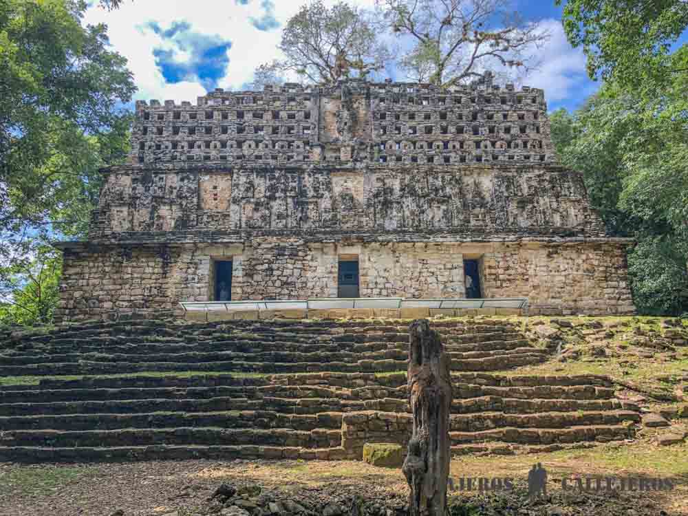 Tour a Yaxchilán y Bonampak desde Palenque, dos de los recintos arqueológicos más impresionantes de México viajeroscallejeros.com/tour-yaxchilan… #Yaxchilán #Bonampak #México