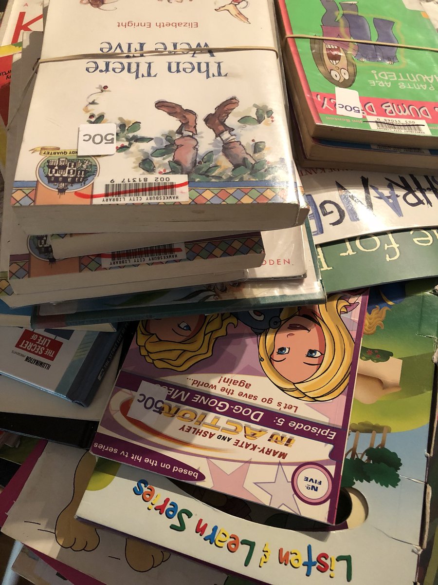 Love a good book sale #acuedu_p