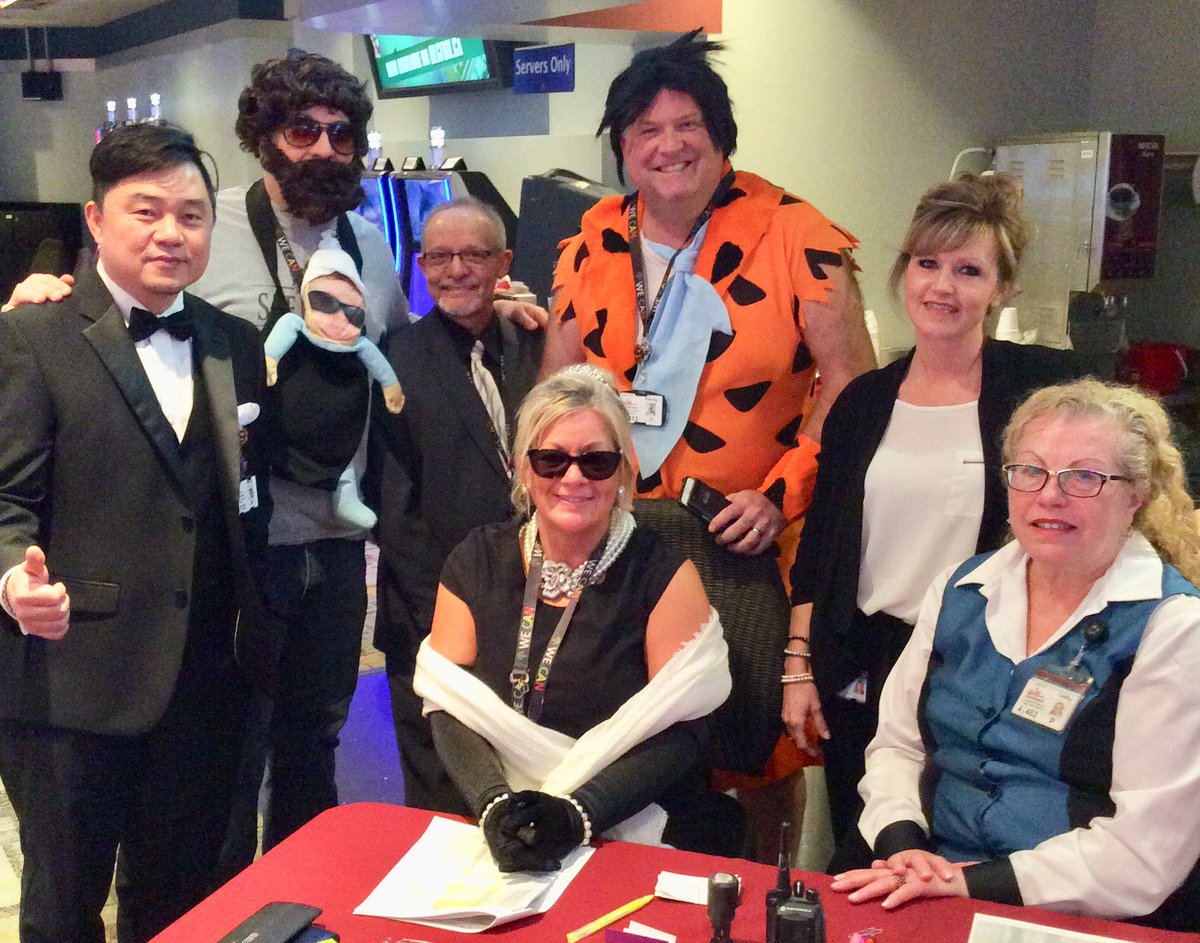 ElementsMohawk's tweet photo. We have so many stars here at Mohawk including our staff who are hosting a VIP slot tournament with an Oscars theme!
#mohawkisfun
#awesometeam
#funwinseverytime https://t.co/OVmBpms36X