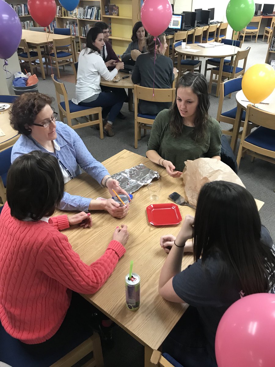tinkredu's tweet photo. Our team had such a blast today with @HoltPublicSch middle school educators talking The Maker Mindset. #miched #makered #517EdTech #pdrevolution #STEMed https://t.co/wYWhiICljW