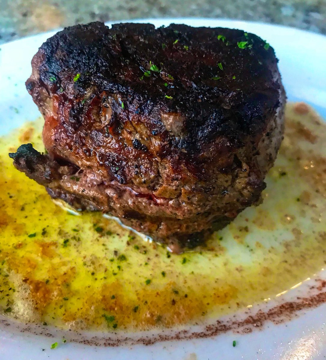 TopRackBBQ's tweet photo. Hard to go wrong at @RuthsChris https://t.co/3COf72EsMk