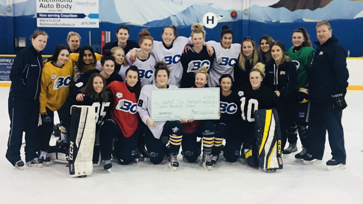 Proud of this crew for raising $1200 for <a href="/Habitat_org/">Habitat for Humanity</a> this season 💙⚒💛