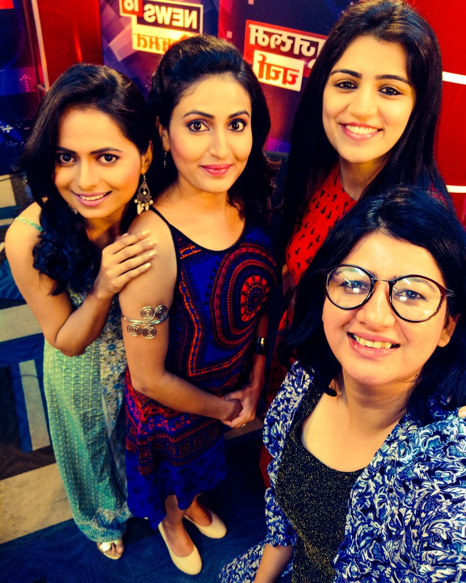 starneelima's tweet photo. ज्या तिघींनी केलाय कल्ला #MimeThroughTime Marathi मधून... लागलंय सर्वांना वेड त्यांचं... #PriyaWarrier ला दिलाय यांनी टफ ... भेटा त्यांना आज Newsroom Charcha मध्ये लवकरच @News18lokmat @mesnehachavan #NamrataGaikwad #Charudesale #SnehaChavan #marathi #ViralVideo https://t.co/YUApy539QG