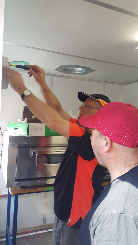 SchneiderAfrica's tweet photo. The bakery installed as part of Project Connect is fully operational & delivering between 120 - 160 loaves per day, which generates income for the community. @EngineeringUJ & Schneider Electric SA continue to monitor the performance of the solar system. #LifeIsOn #UJFEBE https://t.co/t9IjgA0nQd