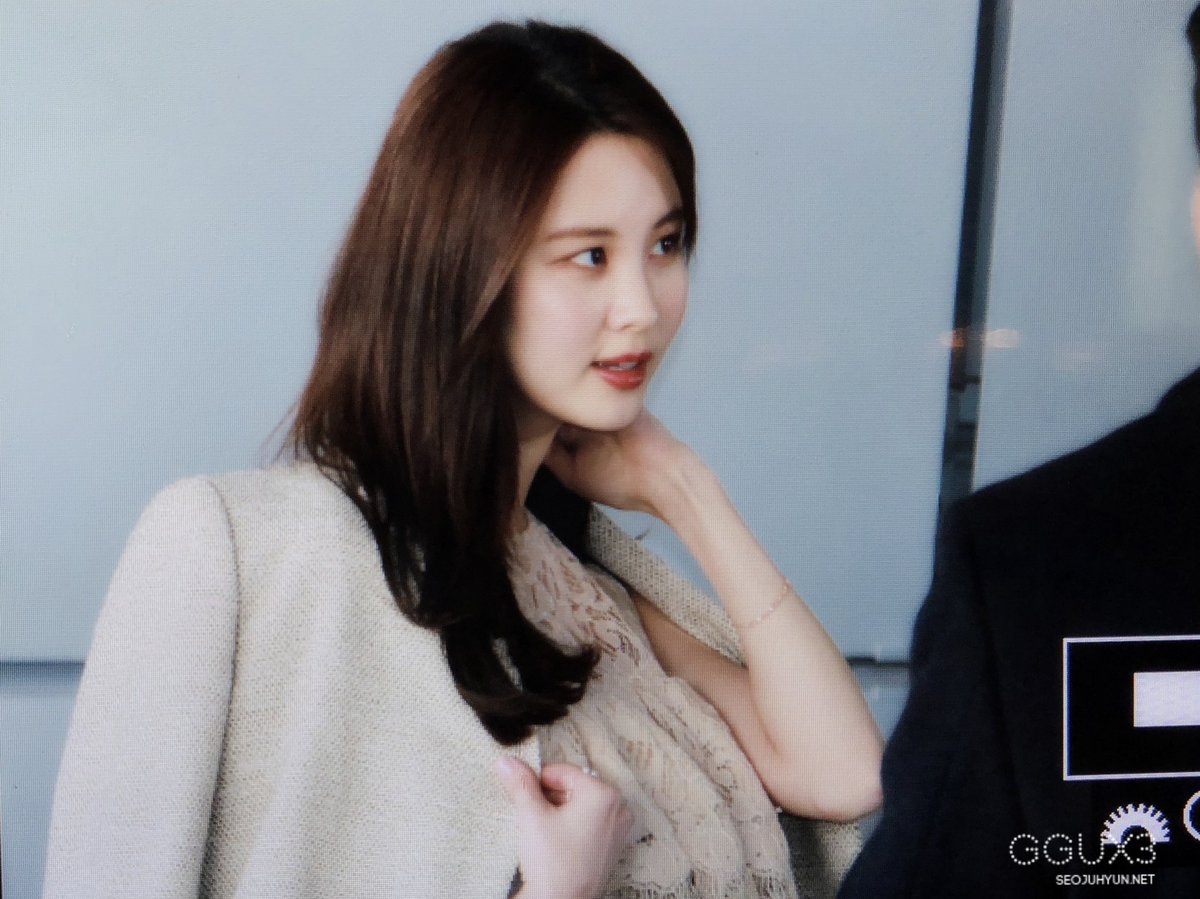ggu3net's tweet photo. 180322 서현 서울패션위크 미스지컬렉션 https://t.co/yv4BO8e7h2