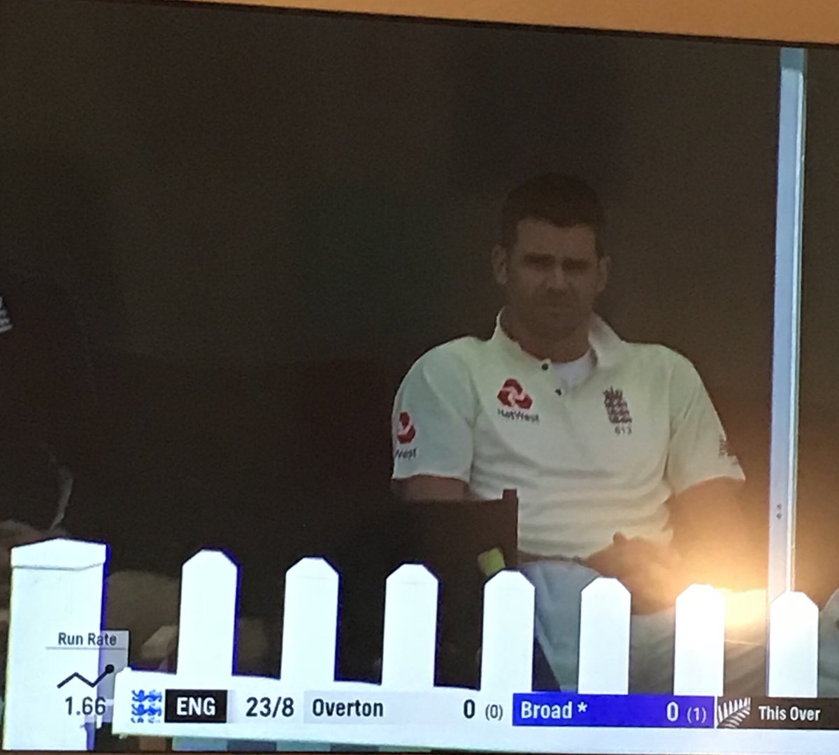 I don’t believe it either Jim. #NZvENG #PinkBallYellowButton