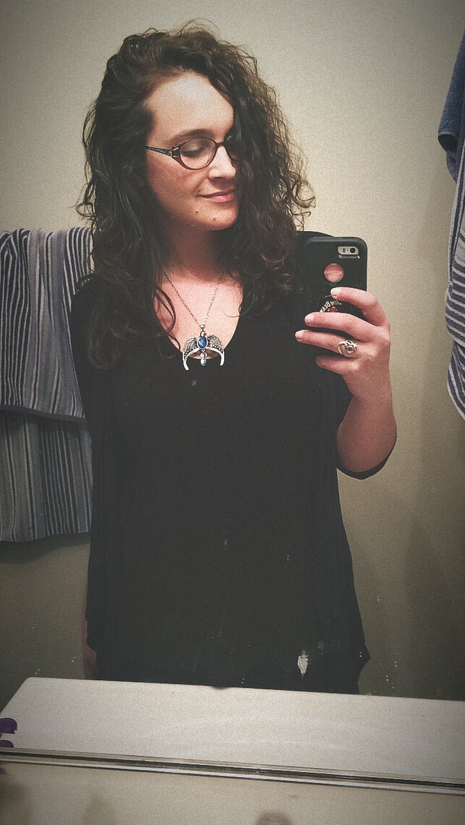 vanneronica's tweet image. 