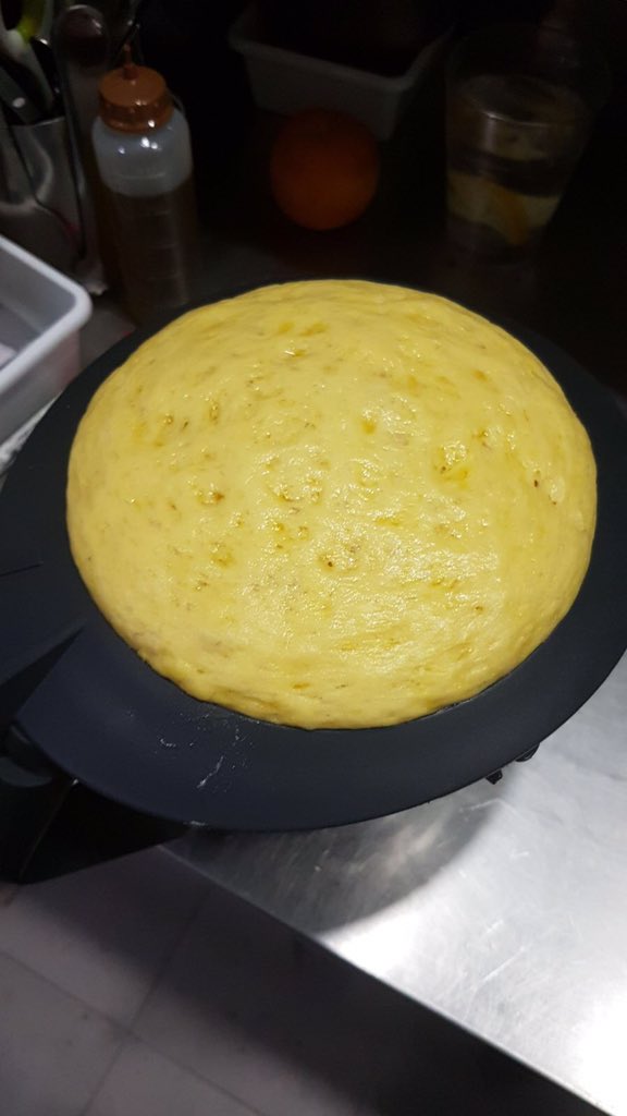 <a href="/PabloMChef4/">Pablo MasterChef 4</a> <a href="/SalvaMChef4/">Salva MasterChef 4</a> <a href="/RocaFariners/">Harinera Roca</a> Mira, el otro día para hacer brioche: lo estuvo haciendo @juanmamuve