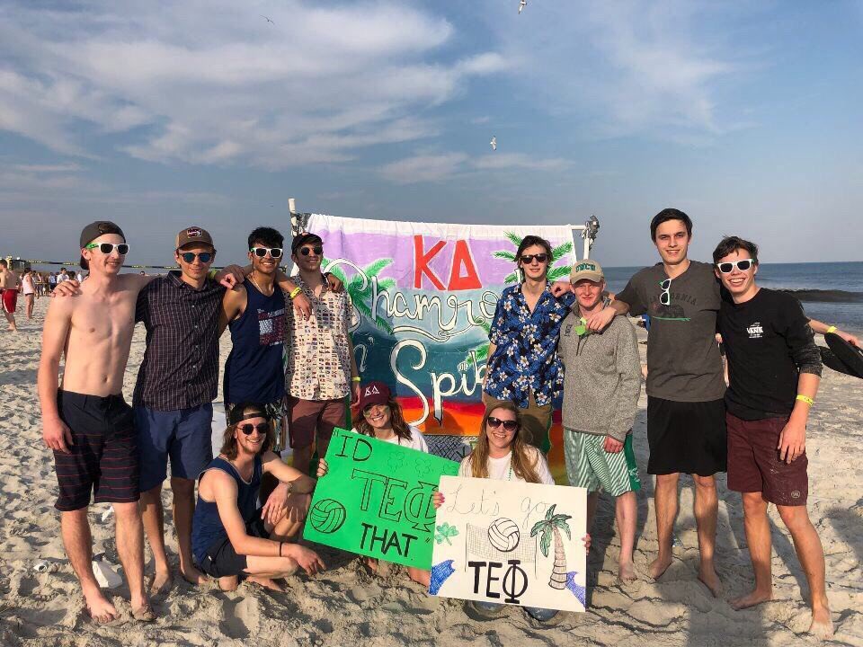 uncwtep's tweet image. Your favorite fraternity making big moves at the #KD Shamrock n’ Spike volleyball tournament #1stplace #notreally #Idtepthat