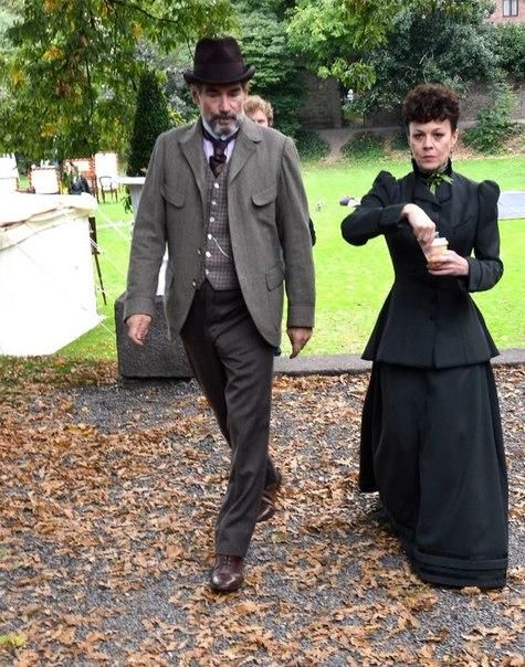 Happy birthday to timothy Dalton! CoStar with Helen McCrory in Penny Dreadful. 