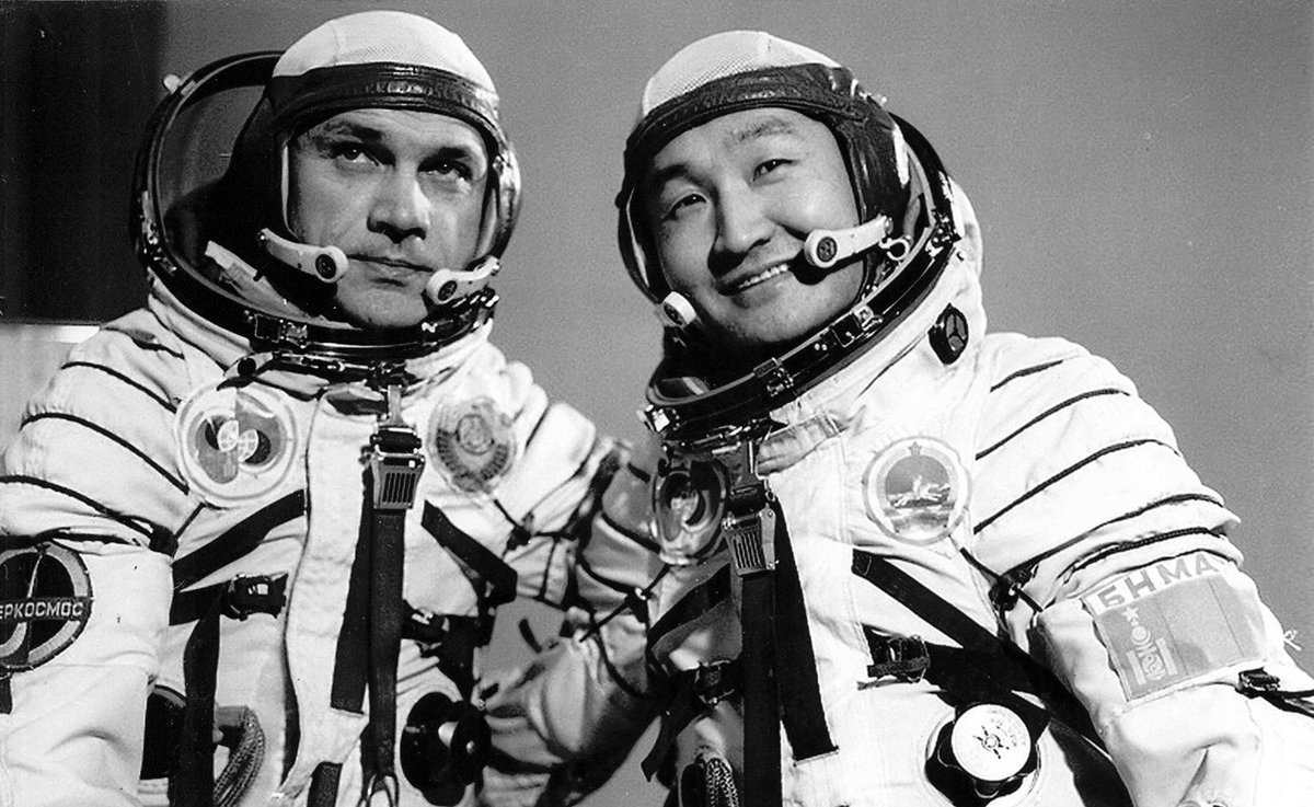 МОНГОЛ ХҮН ОГТОРГУЙД ХӨӨРСӨН 37 ДАХЬ ХАВАР