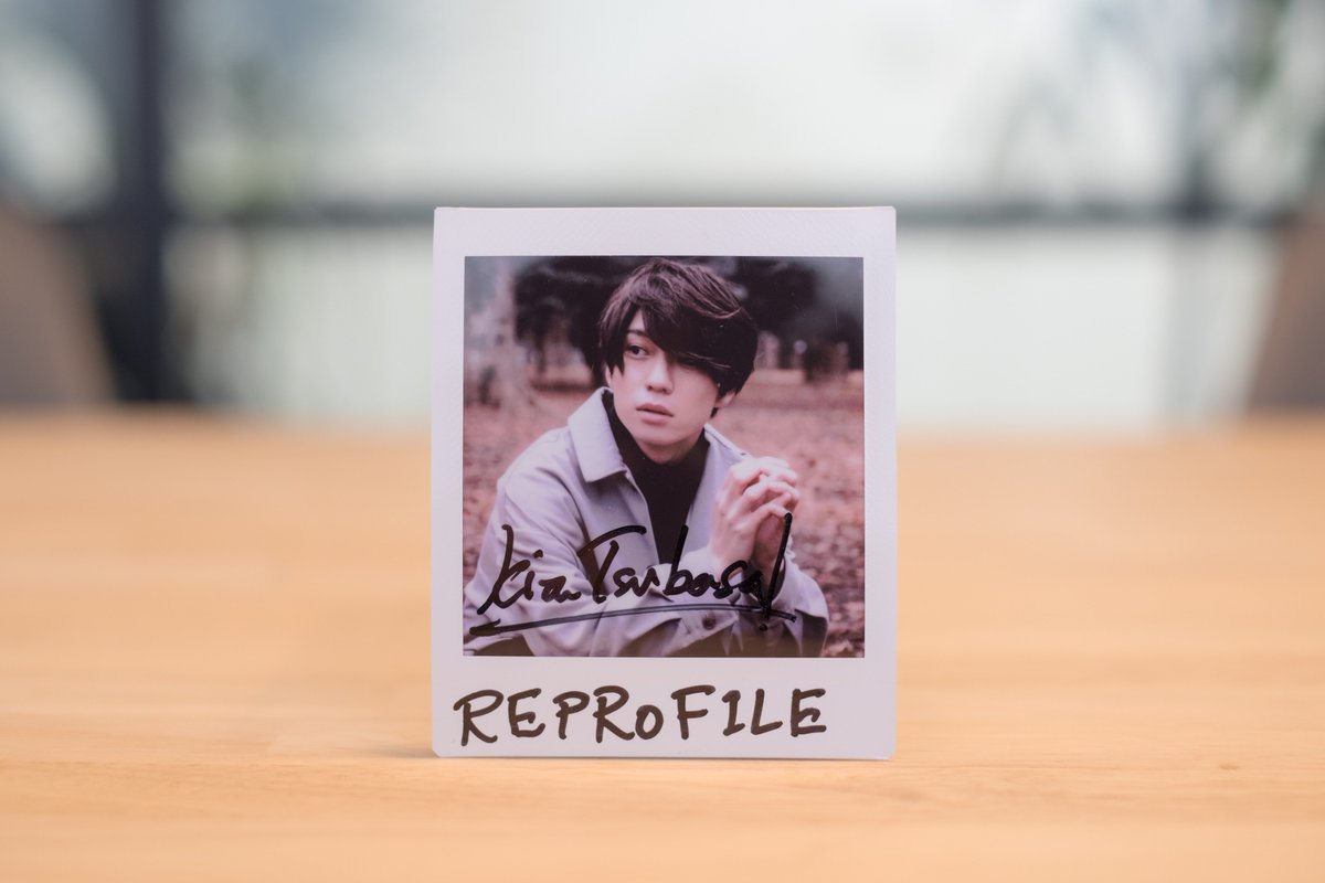 reprofile_jp's tweet photo. 【プレゼント企画🎁】
木津つばささんのサイン入りチェキを1名様にプレゼント！
【応募方法】   
@reprofile_jpをフォローして、この投稿をRTするだけ！  
当選者の方にはDMでご連絡します🎉
※締切2018年3月27日（火） 23:59迄 
＃木津つばさ　＃XOX　＃キスハグキス　@kizu_tsubasa https://t.co/g6TZM2AOor