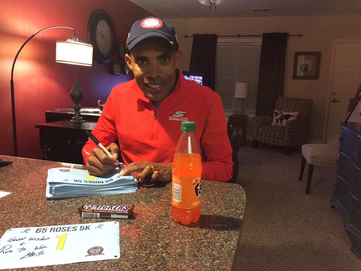 I’m in TN for <a href="/GreatStridesLU/">Great Strides @ LeeU</a> 65 Roses 5K. I’ve signed thousands of autographs in the past but not with snacks like these. Thanks for the warm hospitality <a href="/LeeU/">Lee University</a>