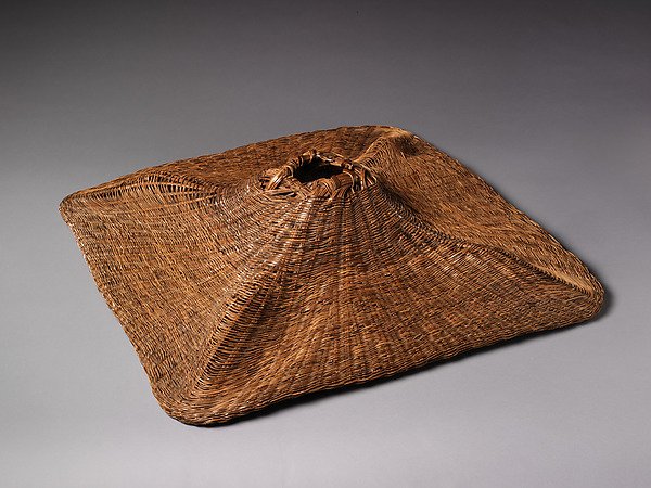 tanabe chikuunsai iv's basketry makes me uncomfortable. in a good way I think. he's the 4th generation in his family to become a bamboo artist