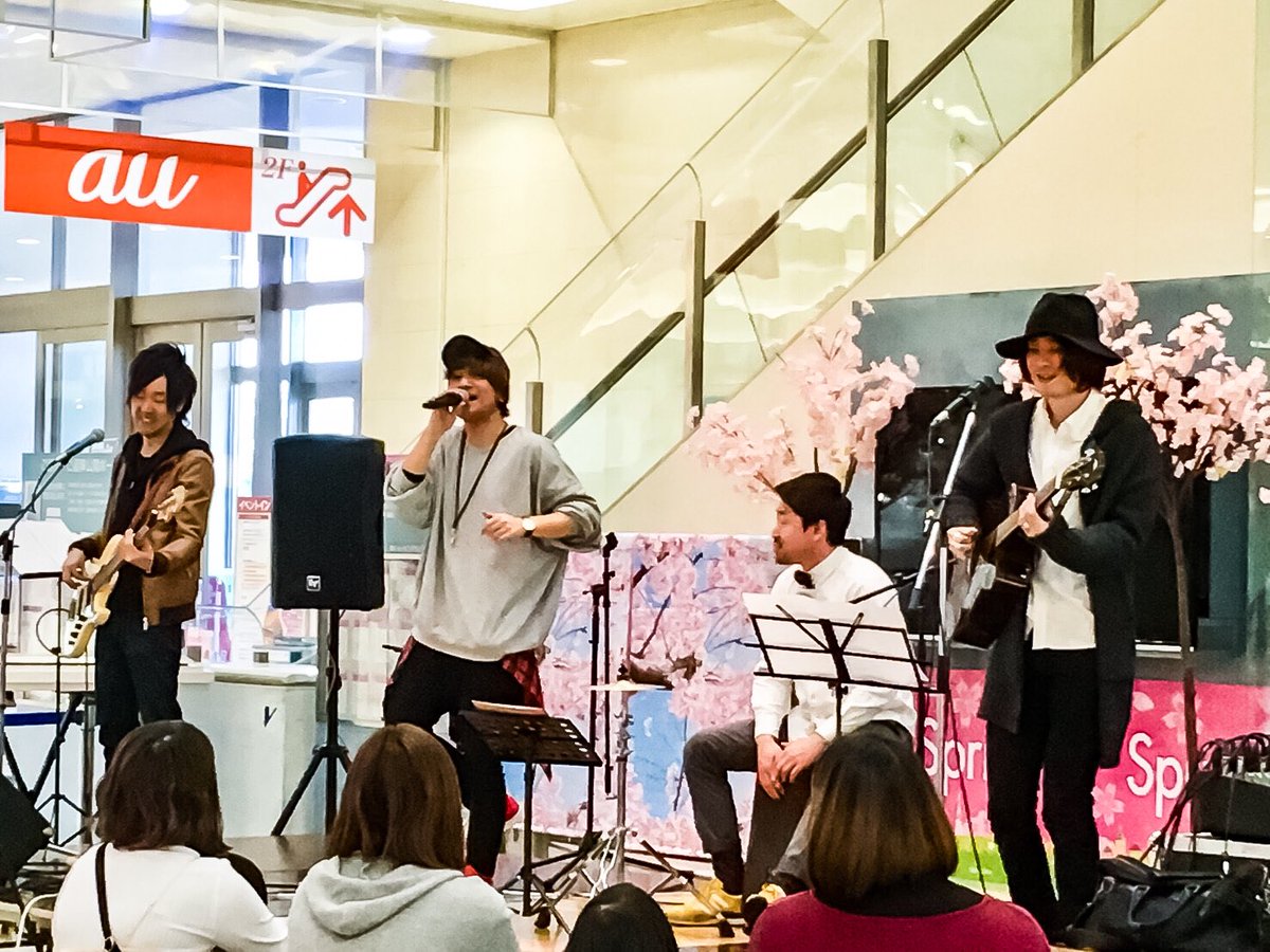 2018.03.21 イオンタウン大垣でのインストアLiveが終了しました！
誘った頂きましたオガワマサトさん！ありがとうございました！
ご来場の皆様にも本当に感謝です！