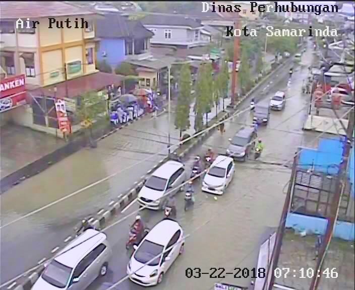 Samarinda Banjir 
#SamarindaBanjir 
<a href="/SamarindaUpdate/">Samarinda Update</a> 
@about_samarinda 
<a href="/SamarindaTepian/">Samarinda KotaTepian</a> 
@LoaBakung_SMR 
<a href="/MetroSamarinda/">Metro Samarinda</a>