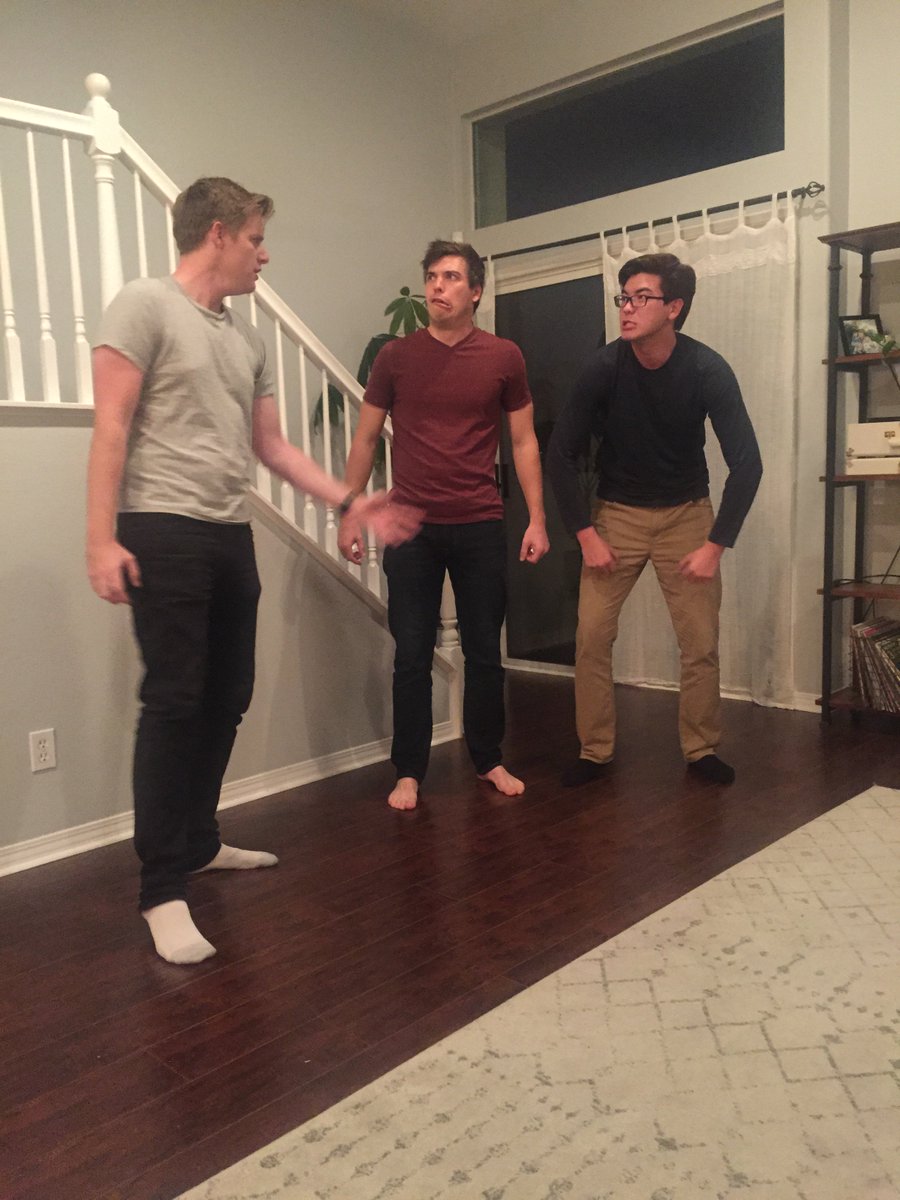 FolksNxtDoor's tweet photo. If you need to know what’s happening here, be at The Clubhouse this Saturday at 9pm!
#comedyshow #sketchcomedy #comedynerds #latheatre https://t.co/kz51SMPumE
