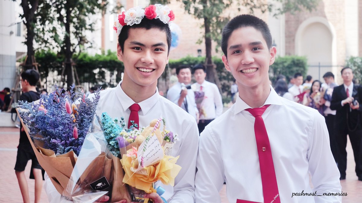 peakmost_memory's tweet photo. HAPPY BIRTHDAY น้องโอม ขอให้มีความสุขมากๆ ประสบความสำเร็จ ขอบคุณที่เป็นเพื่อนที่ดีของน้องพีคมาตลอด @ohmpawatt @peak_most 
#HBDOhmPawat18
#OHMemories18 https://t.co/MmnUeKlwaT