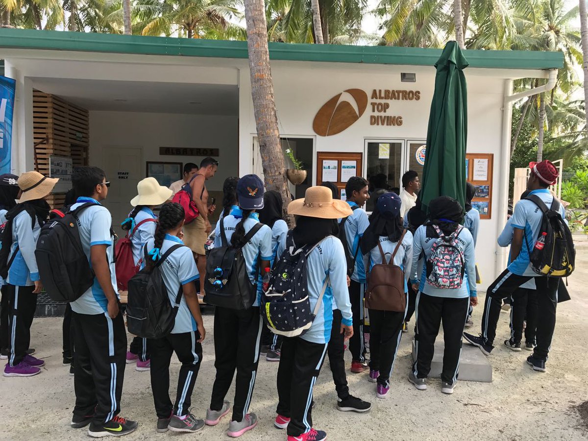 gdh_aec's tweet photo. BizExpo stdnts k.Huraa. Exploring abt fishProcess, mangroves &amp; localTourism. Tq @huraaschool for hopitable help @aishathshiham @EducationMV https://t.co/erWrR6vFoR