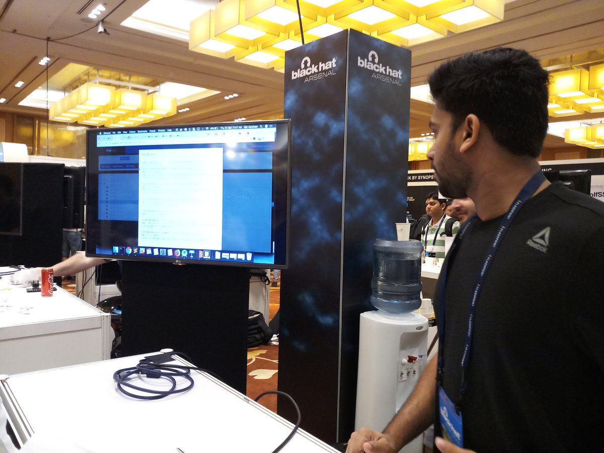 HackwithGithub's tweet image. #MobSF by @ajinabraham at #BlackHatArsenal 

github.com/MobSF/Mobile-S…