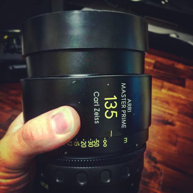 FilmDivisionUK's tweet image. Completing our #masterprime set. #arrimasterprimes #masterprimes #arriglass #cinemalenses #cinelens #zeissmasterprime #zeissglass #karlzeiss #zeiss #arri #cinematicvideo ift.tt/2FSmalE