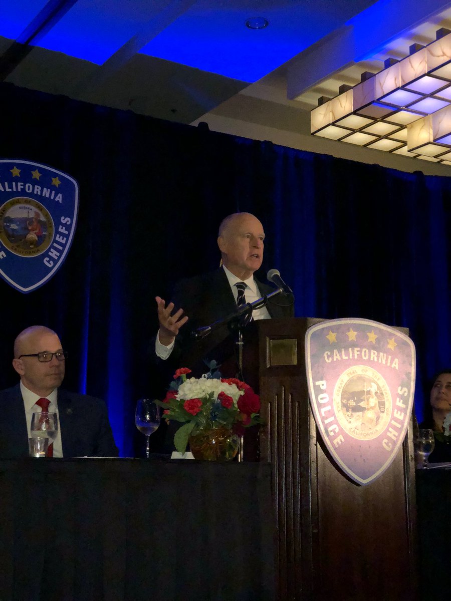 CAPoliceChiefs's tweet photo. Thank you @JerryBrownGov for your encouraging and honest words during #CPCA2018 @GovPressOffice https://t.co/HiHZAG6OQl