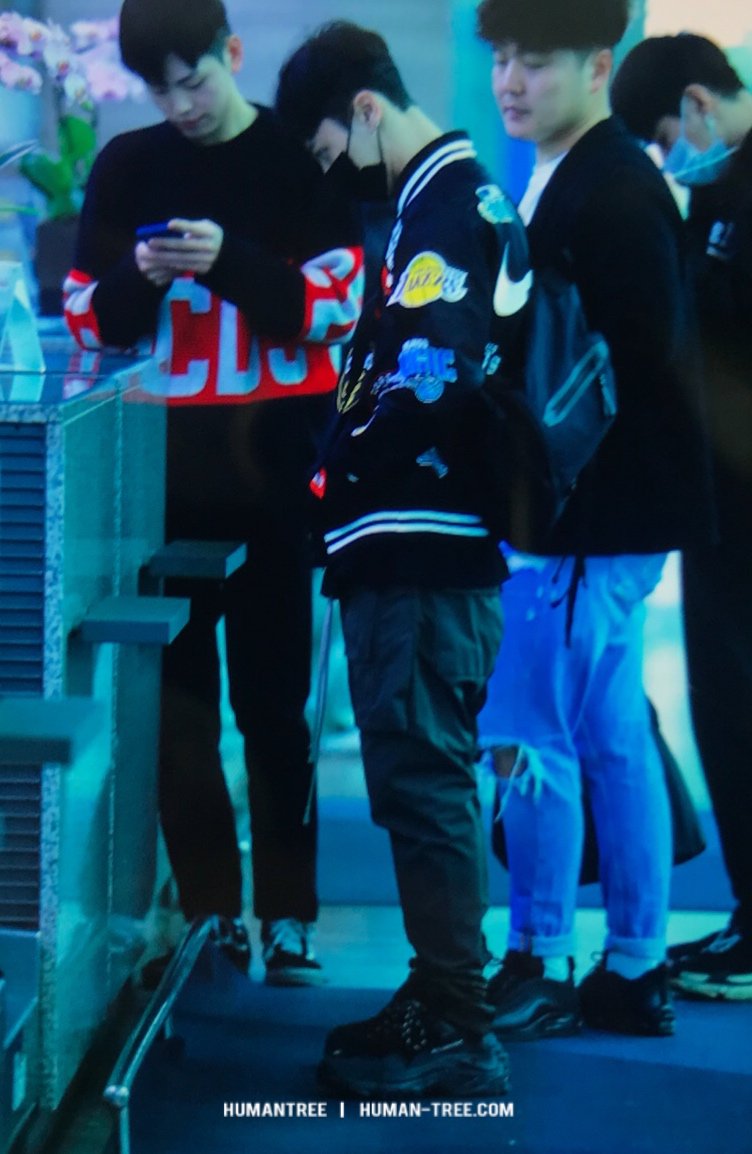 DY3e-kMUQAADo3M.jpg:large