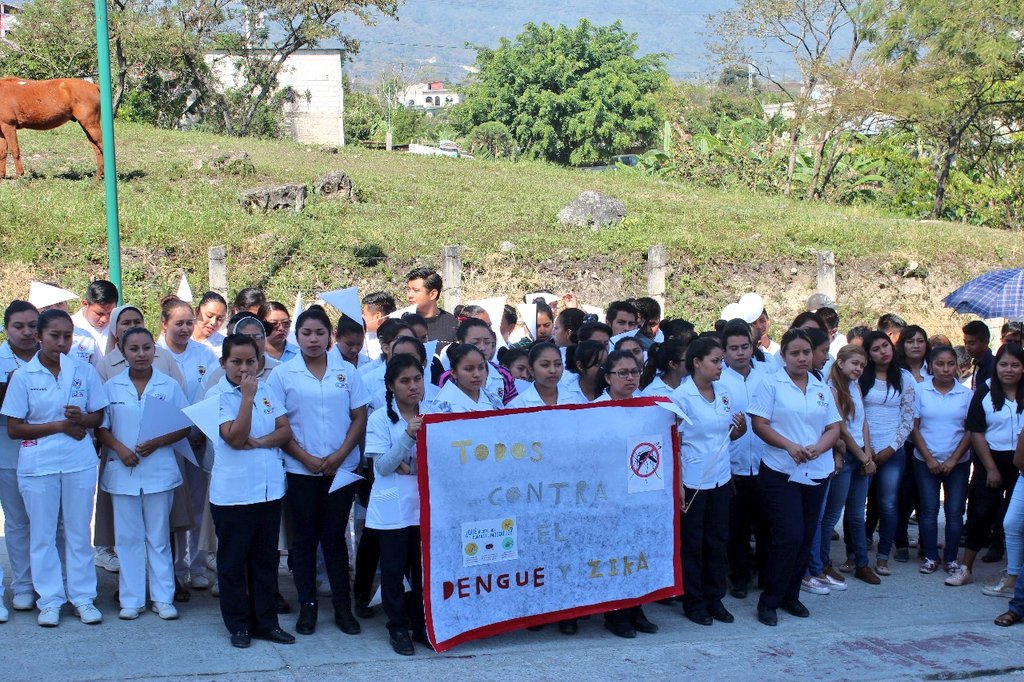 SSaludChiapas's tweet photo. #MenosCriaderosMasSalud @SSaludChiapas #ControlLarvario en 1a Jornada Nacional de la Lucha contra el Dengue, Zika y Chikungunya 2018 en el municipio de #Ocosingo, con apoyo de 3 áreas de la #JSIX, donde la sede fue la Universidad IUDEM. @SaludSPPS @cenaprece @SaludDGPS @Fercanton https://t.co/ll5i3UGUeJ