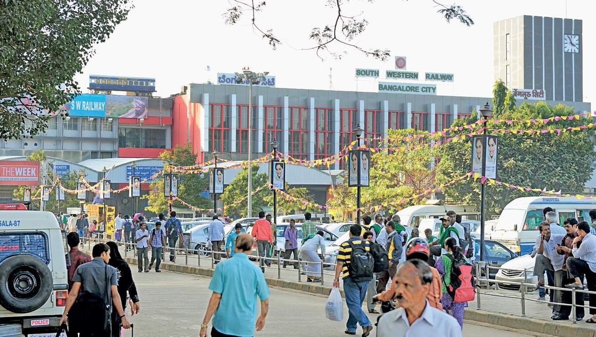 SWRRLY's tweet photo. Two decades after, Quadrupling of #Railway line from #Bengaluru to #Whitefield okayed https://t.co/TYSyp6rusm via @NewIndianXpress
#IndianRailways #RailwayUpgradePlan #NewRailNewIndia #Karnataka #SiliconValley of #India #PromisesInMotion https://t.co/zSrory75HI